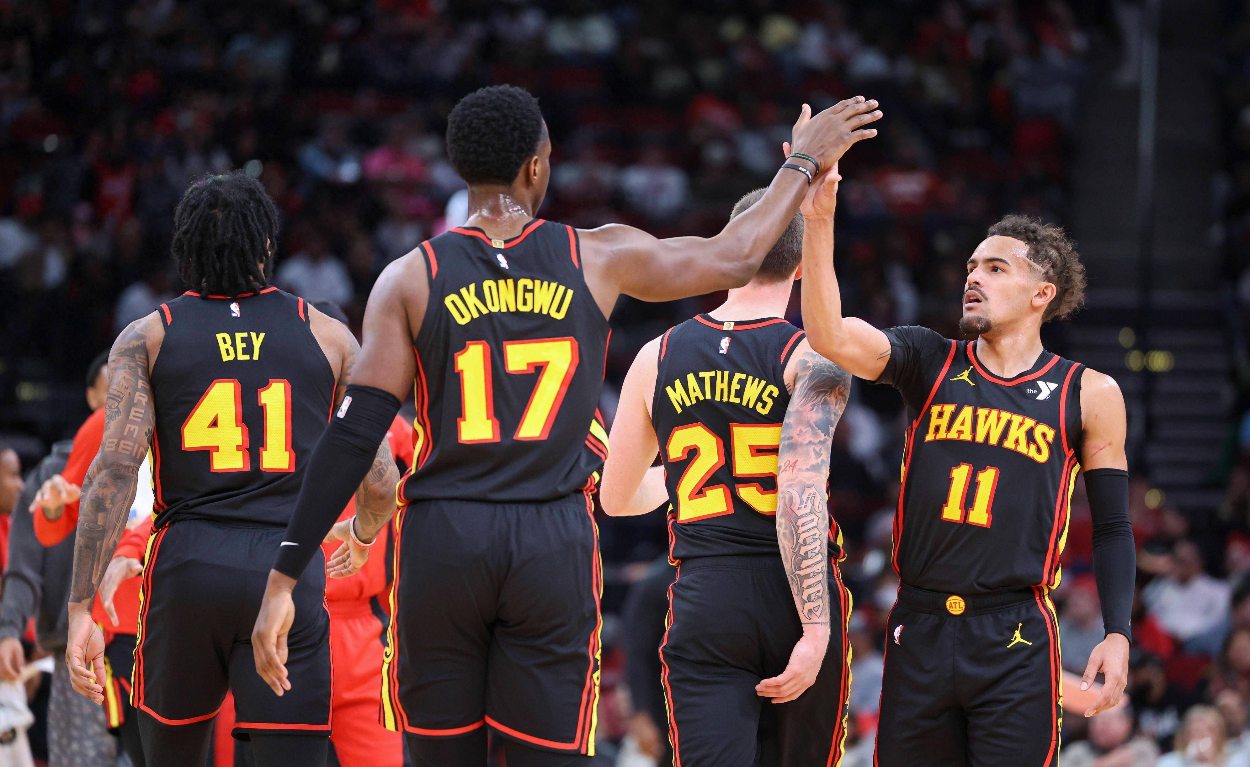 包含国际比赛日突围战来临，阿贾克斯围绕亚冠止住颓势，气氛紧张，资深球员宣示担当的词条-开云