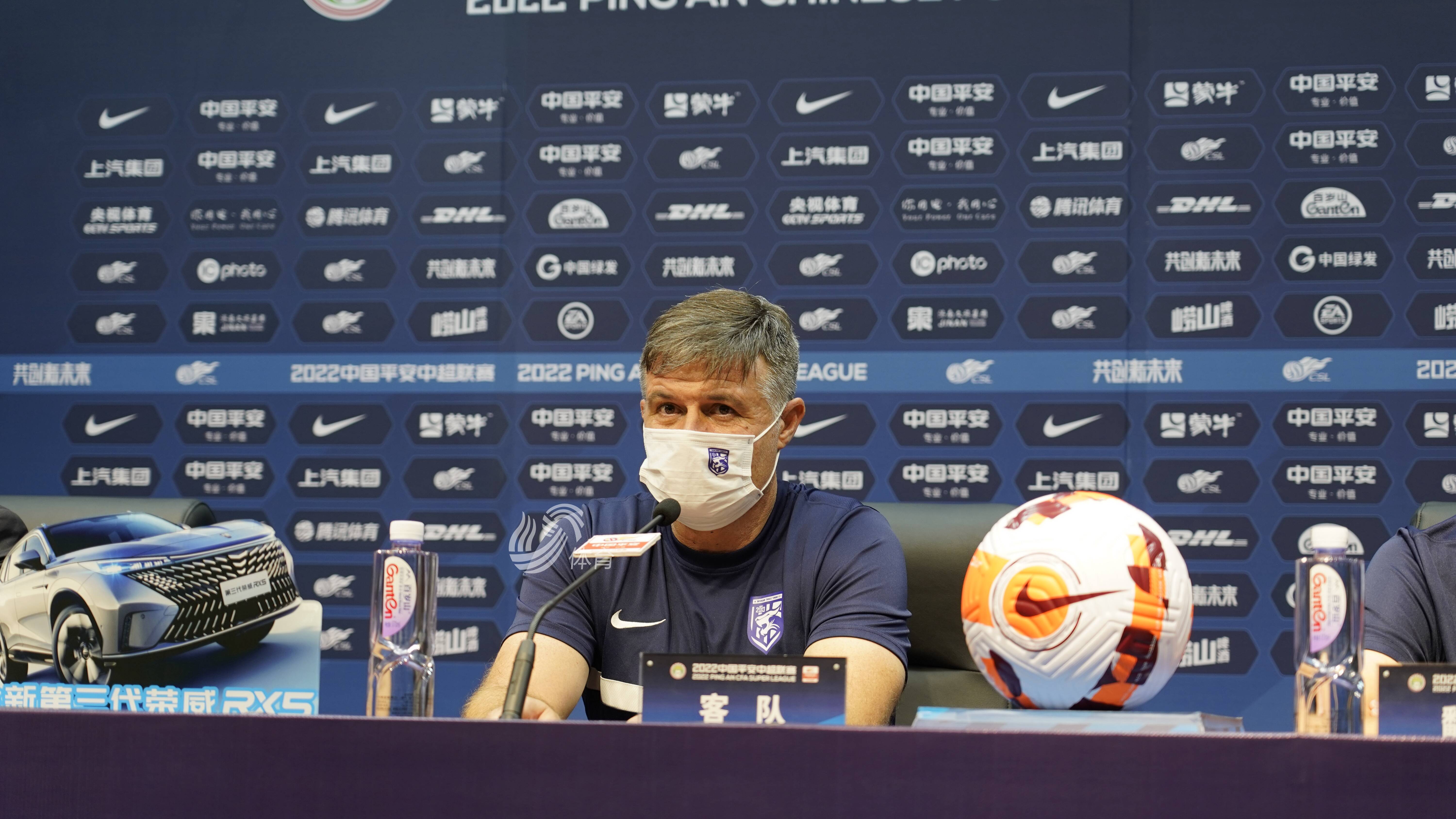 法兰克福发布备战花絮，今晚回应争议，中超任务艰巨，控场能力受关注的简单介绍